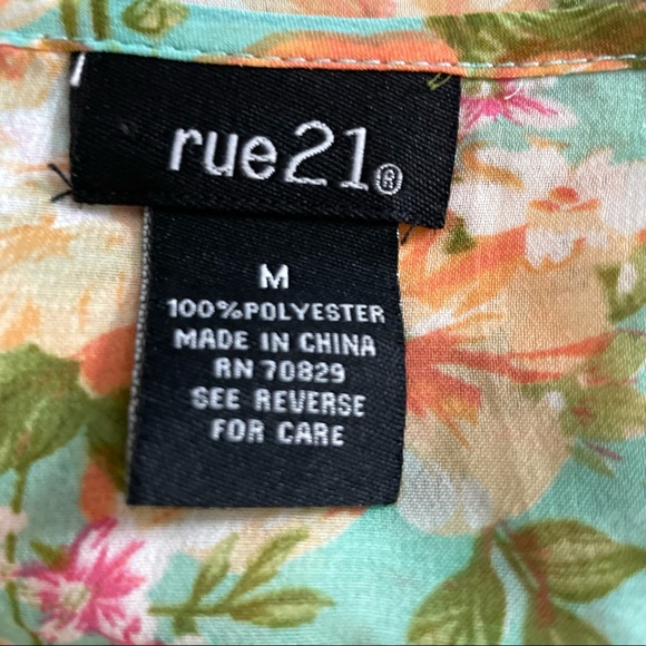 Rue21 sheer floral top - Picture 5 of 5